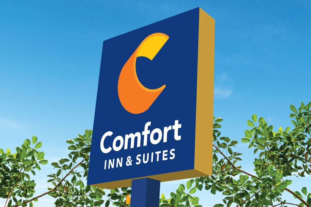 Comfort Inn & Suites Susanville Exterior photo